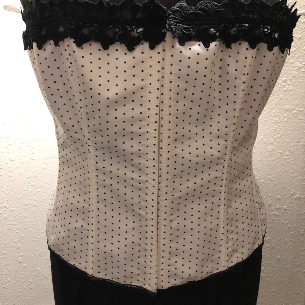 Fredericks of Hollywood white with blk polka dots corset. Size 42.